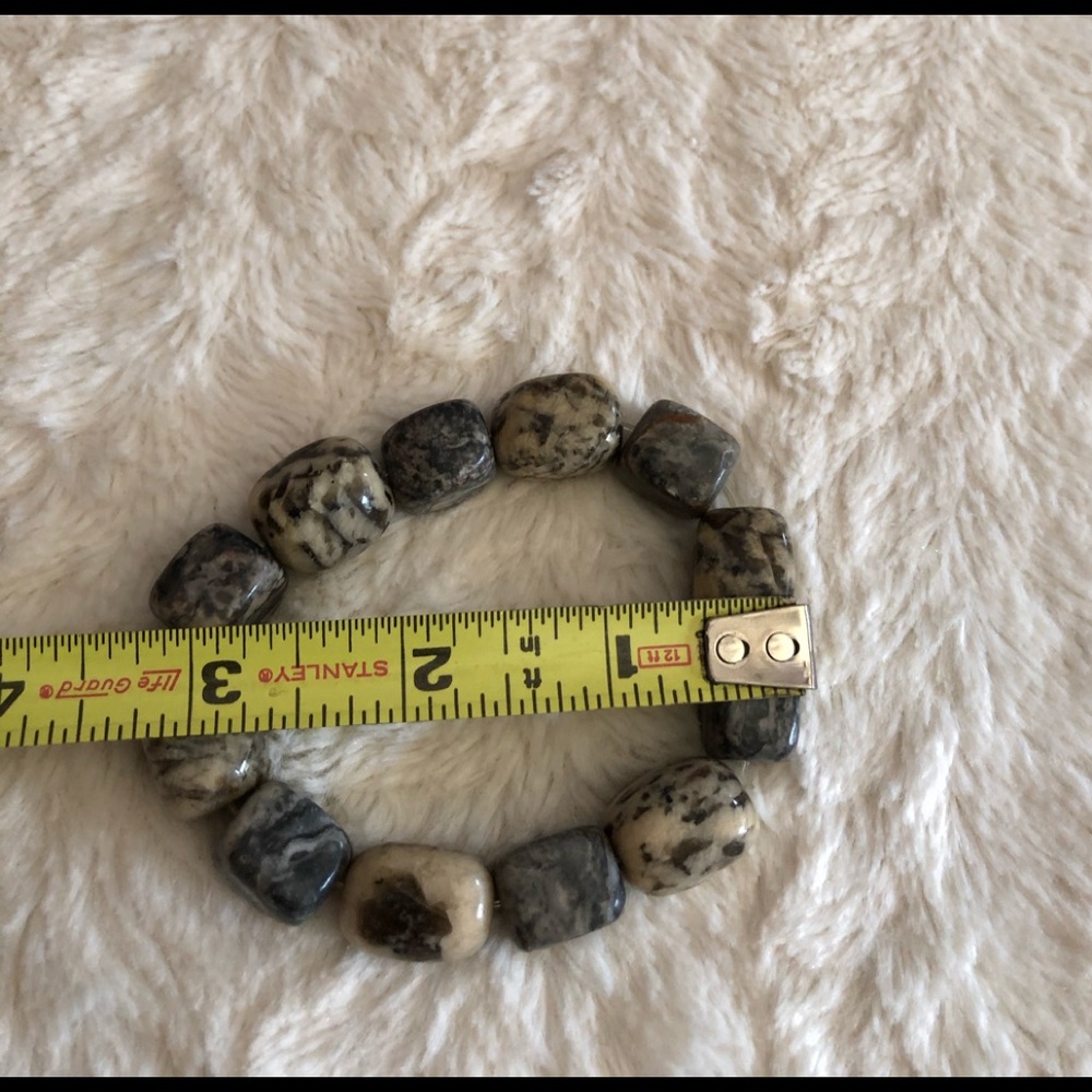 Beautiful stretch multi-stone bracelet - Picture 4 of 8